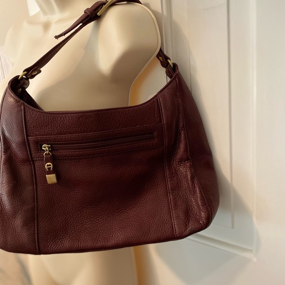 Vintage Etienne Aigner Purse in EUC!! Gorgeous!! - Picture 2 of 7